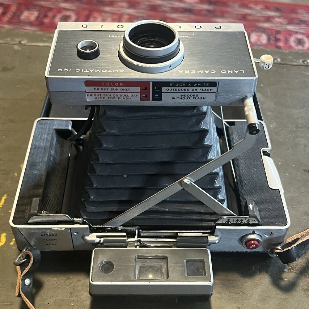 Vintage Polaroid Automatic 100 Land Camera Kit - Case, Flash, Manuels - 1960s